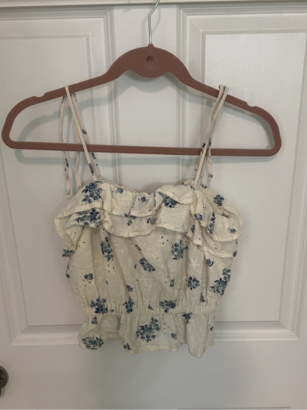 American Eagle Outfitters Cream Floral Ruffle Cropped Cami with Blue Print